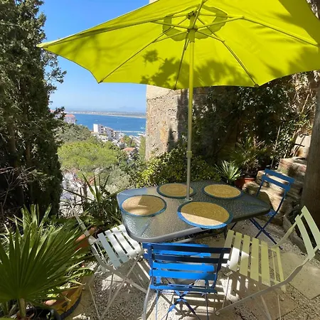 Apartment Puig Rom Roses